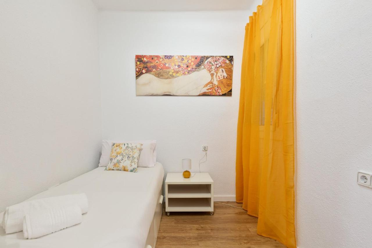 Stay U-Nique Apartments Mallorca II Барселона Экстерьер фото